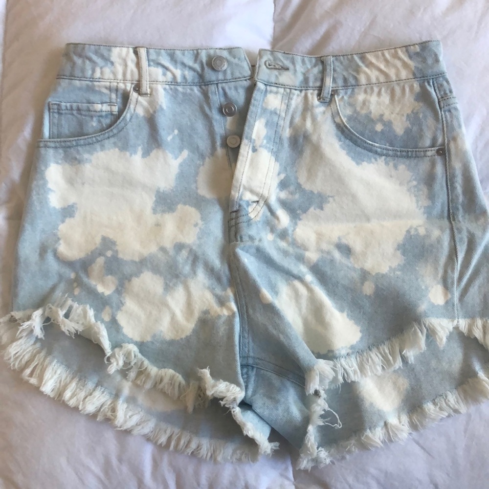 High rise denim shorts. Size 8